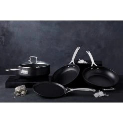 Poêle 24 cm Anti-Adhérente Les Forgées Le Creuset -Boutique GreenPan poele 24 cm le creuset anti adherente les forgees 4
