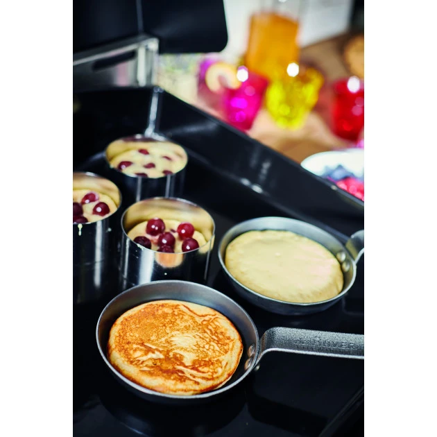 Poêle à Blinis Tôle Bleue Ø 12 cm Outdoor De Buyer 2 Poêle à Blinis Tôle Bleue Ø 12 cm Outdoor De Buyer – Image 2